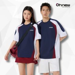 Mẫu áo thun đồng phục phối panel cong hai bên xanh navy – trắng – đỏ nổi bật